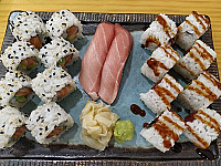 Sushi E inside