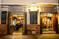 El Baratillo outside