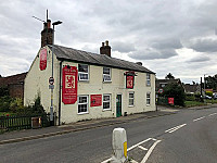 Red Lion outside