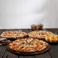 Domino's Pizza Yamanto food