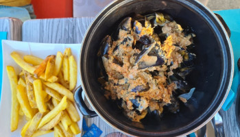 Le Bain De Mer food