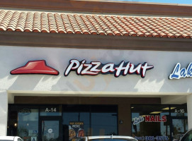 Pizza Hut outside