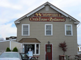 Waterman's Crab House outside