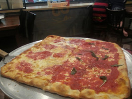 Spatola's Pizza food