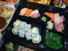 Doshirock Sushi, Teriyaki Wok food