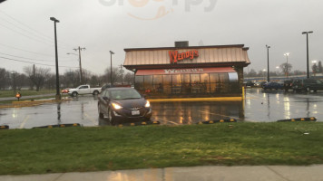 Wendy's outside