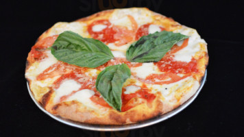 Strong's Brick Oven Pizzeria food