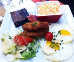 Grand Cafe Bataclan food
