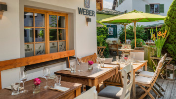 Restaurant Webers outside