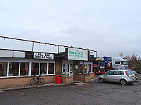 The Horse-shoe Cafe outside