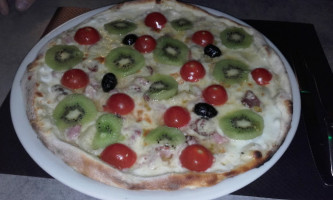 Pizza's Palazzo food