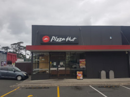 Pizza Hut Lynfield outside