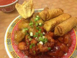 Canton Chinese Buffet food