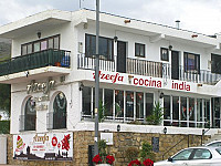 Azeefa Cocina India outside