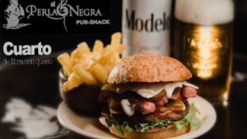 El Perla Negra Pub-snack food