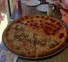 Aj's Pizzeria food