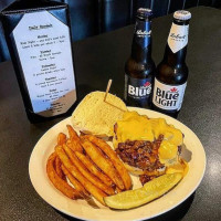 Bourbon Burger Co. food