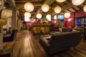London Town Lounge Bar inside