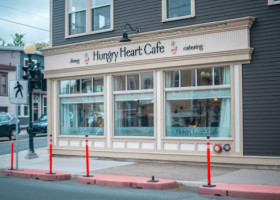 Hungry Heart Cafe outside