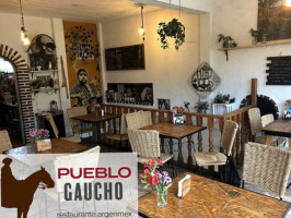 Pueblo Gaucho inside