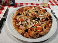 Nino Pizza food