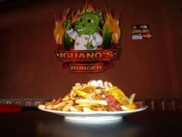 Iguano's Burger inside