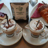 Cafetería La Extremeña food