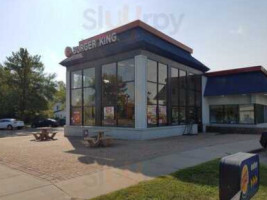 Burger King outside