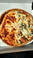 Caruso's Pizza Pasta food