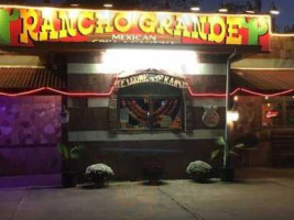 El Rancho Grande outside