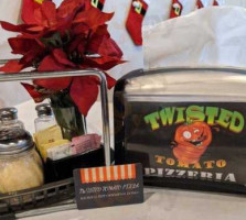 Twisted Tomato Pizzeria food