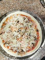 Uno Pizza Moyeuvre-grande food