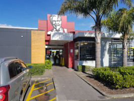 Kfc Henderson outside