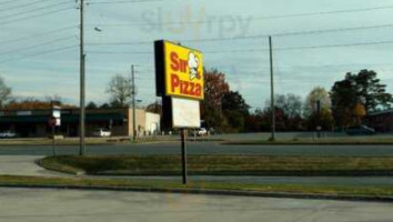 Sir Pizza Of Siler City outside