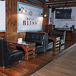 Athenea Cafe-pub inside