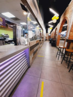 Taco Bell Catedral inside