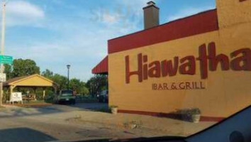 Hiawatha And Grill outside