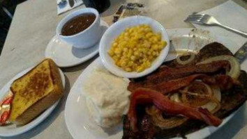 Annie's Breakfast & Steaks food