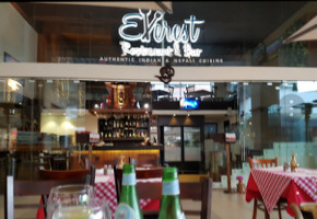 Everest Restaurante Bar food