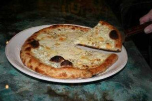 Piccolo Artisan Pizza Kitchen food