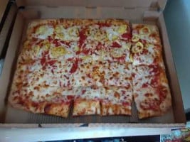 Romeo's Pizza food