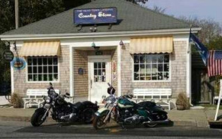 The Head Town Landing Country Store outside