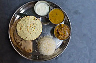 Paliwal Shiv Bhojnalaya food