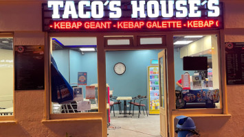 Tacos Houses (42) inside