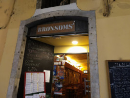 Bronsoms inside