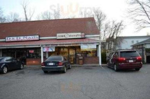 Jumbo Donuts outside