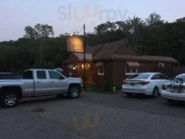 Rustic Cafe outside