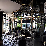 Eskada Lounge Caffe inside