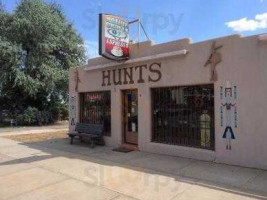 Hunt's Trading Post outside