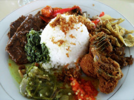 Warung Nasi Ampera food